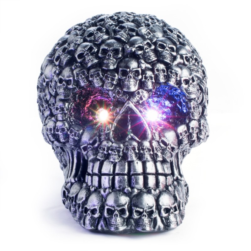V210-2669992-SDC_2669992_2022-22-2-15-21-38-00 Skulls and Skulls LED Light - Image 1