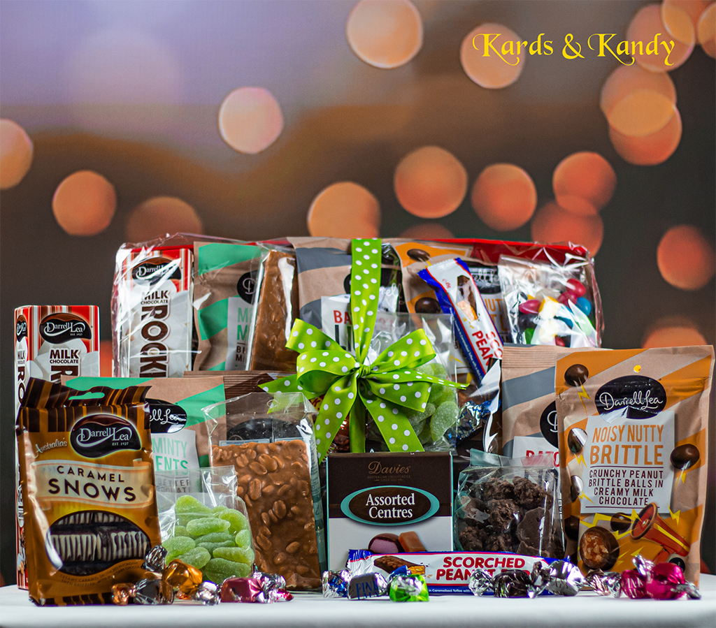 V287-GOLDENDELIGHTHAMPER-97943-00 Golden Delight Hamper - Image 1