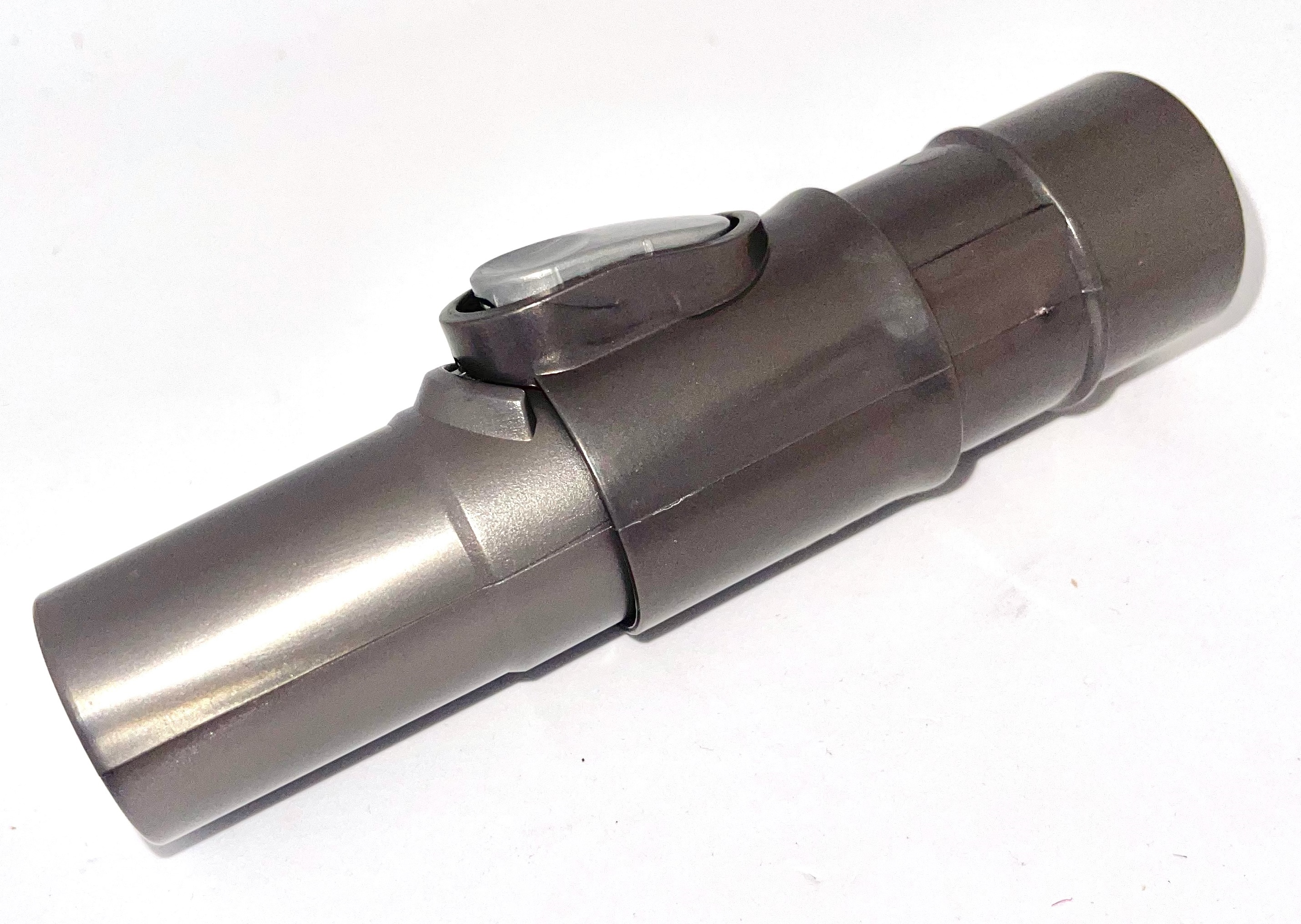 V424-ADA-DC05-91604-00 Adaptor 32mm to Dyson DC05, DC07, DC08 and DC14 - Image 1