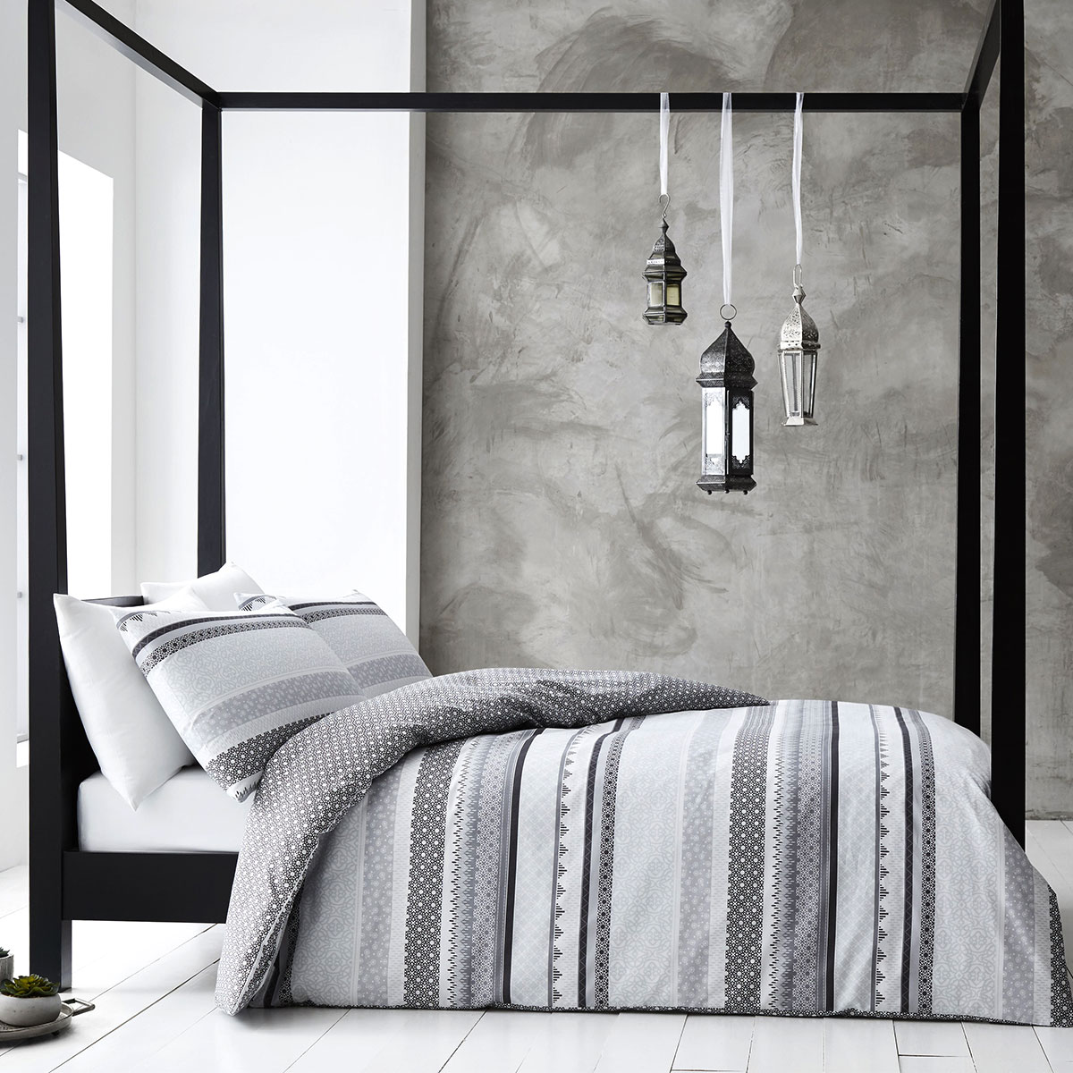 V442-ATX-QUILTCS-GABRIELLE-GREY-QS-202503121035-00 Gabrielle Grey Quilt Cover Set Queen - Image 1