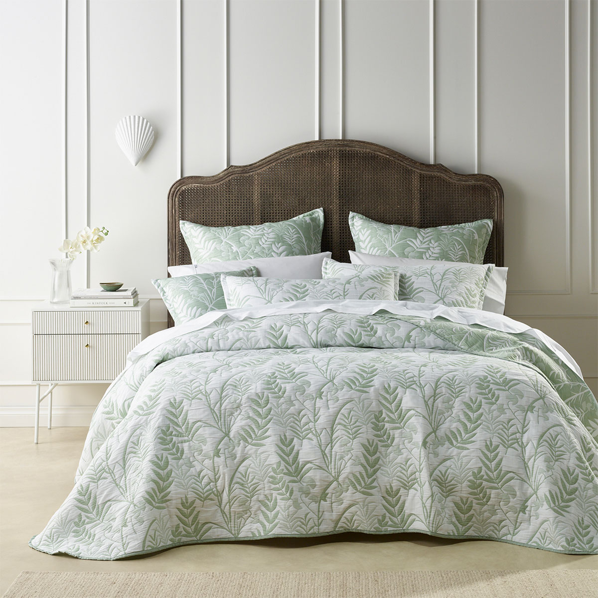 V442-BCA-BEDSPREAD-EDEN-SAGE-KI-158723-00 Bianca Eden Sage Jacquard Bedspread Set King - Image 1