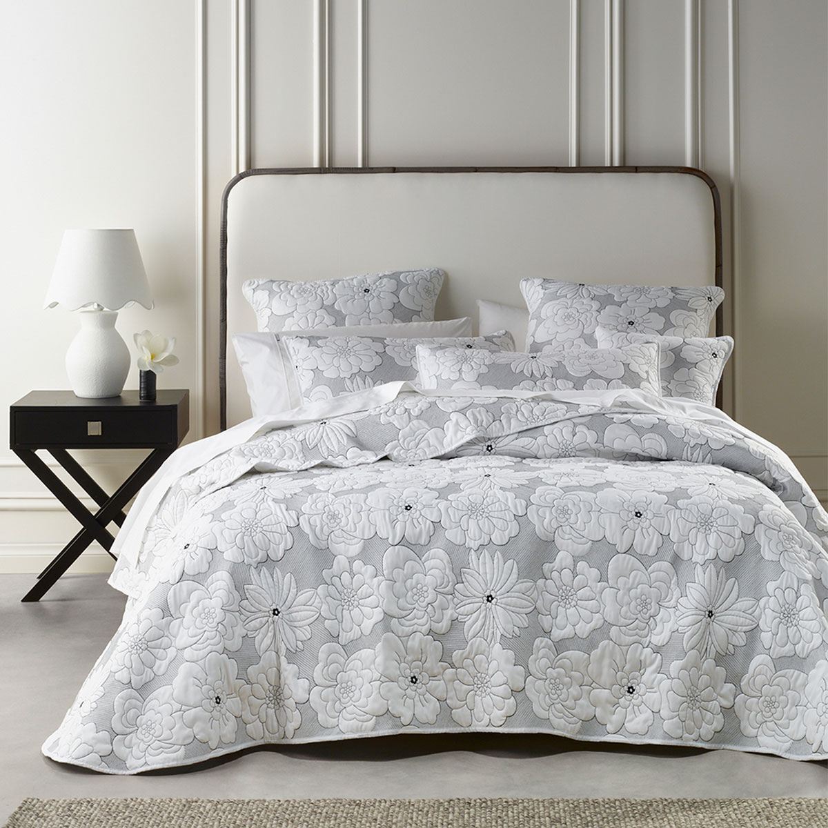 V442-BCA-BEDSPREAD-LEONA-WHITE-QS-158731-00 Bianca Leona White 4 Pcs Bedspread Set Queen - Image 1