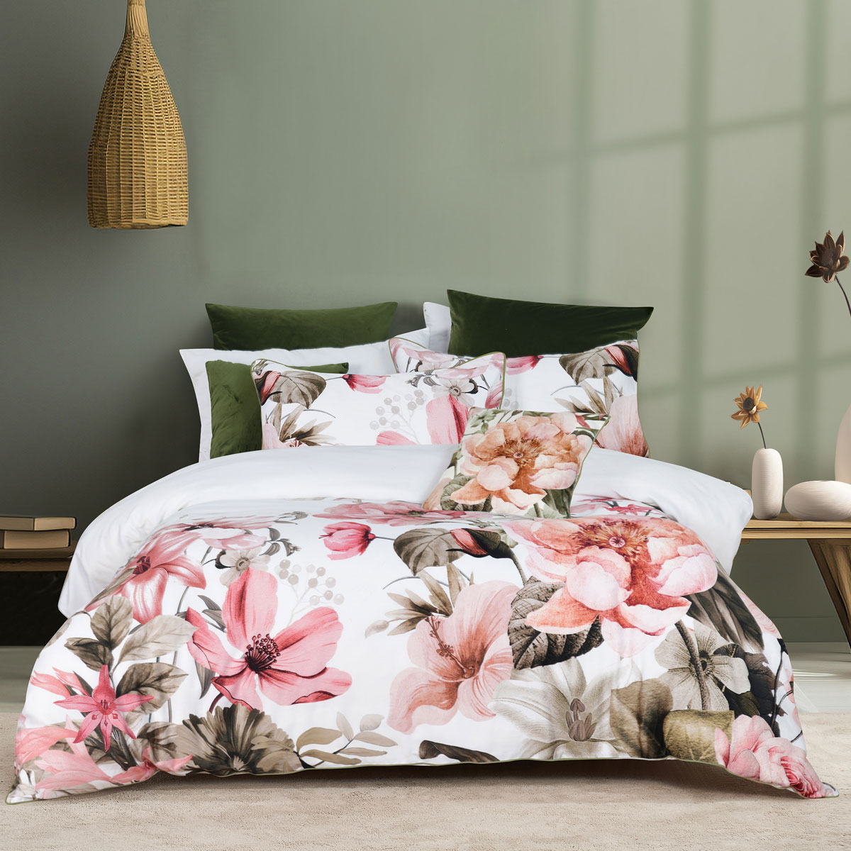 V442-BCA-QUILTCS-ELIANA-WHITE-QS-213145-00 Bianca Eliana White Floral Printed Cotton Sateen Quilt Cover Set Queen - Image 1