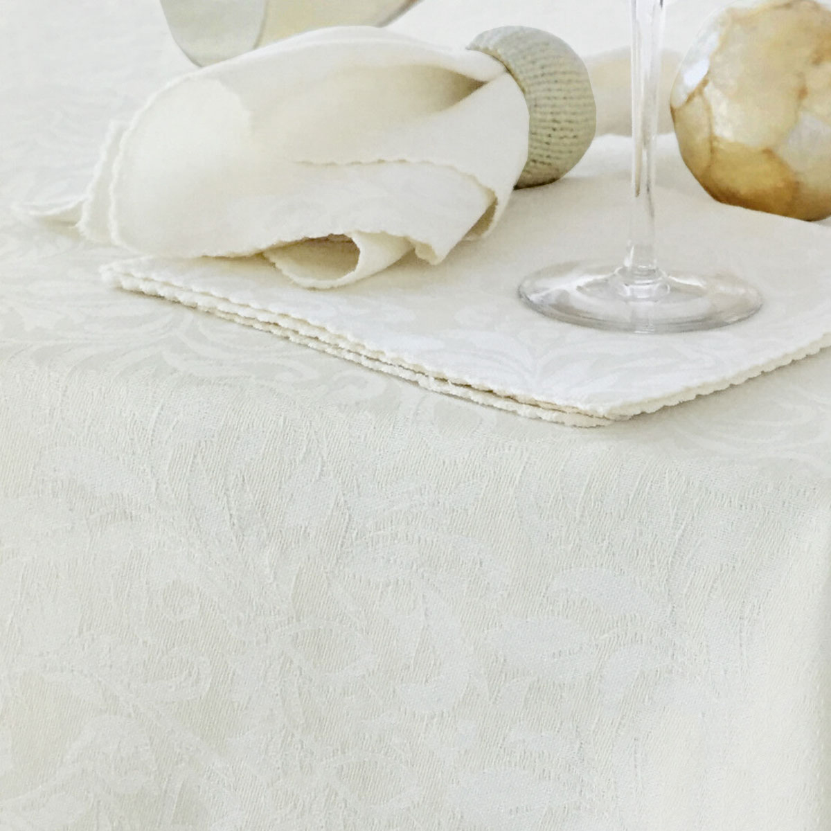 V442-GNA-TABLEC-DAMASKEMB-180RD-WHITEMARSH-143829-00 Damask Embossed Tablecloth 180 cm Round Bright White (aka Gardenia or Marshmallow) - Image 1