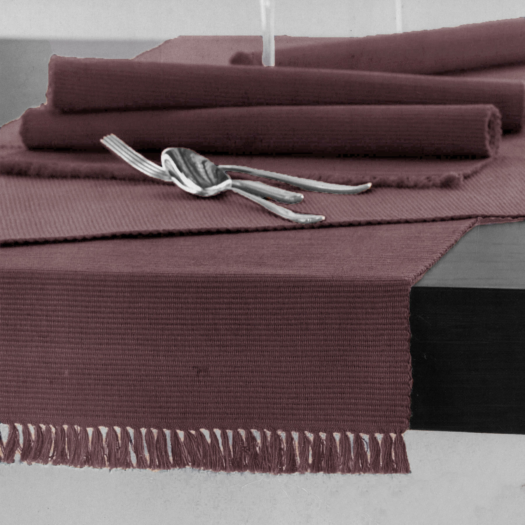 V442-GNA-TABLER-RIBBED-NOSTALGIAROSE-RE-143834-00 100% COTTON Ribbed Table Runner Nostalgia Rose 45 x 150cm - Image 1