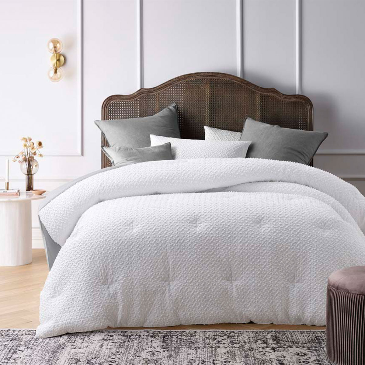 V442-HIN-COMFORTER-DOTTYCLIP-WHITE-QS-159166-00 Accessorize Dotty Clip White 3 Piece Jacquard Comforter Set Queen - Image 1