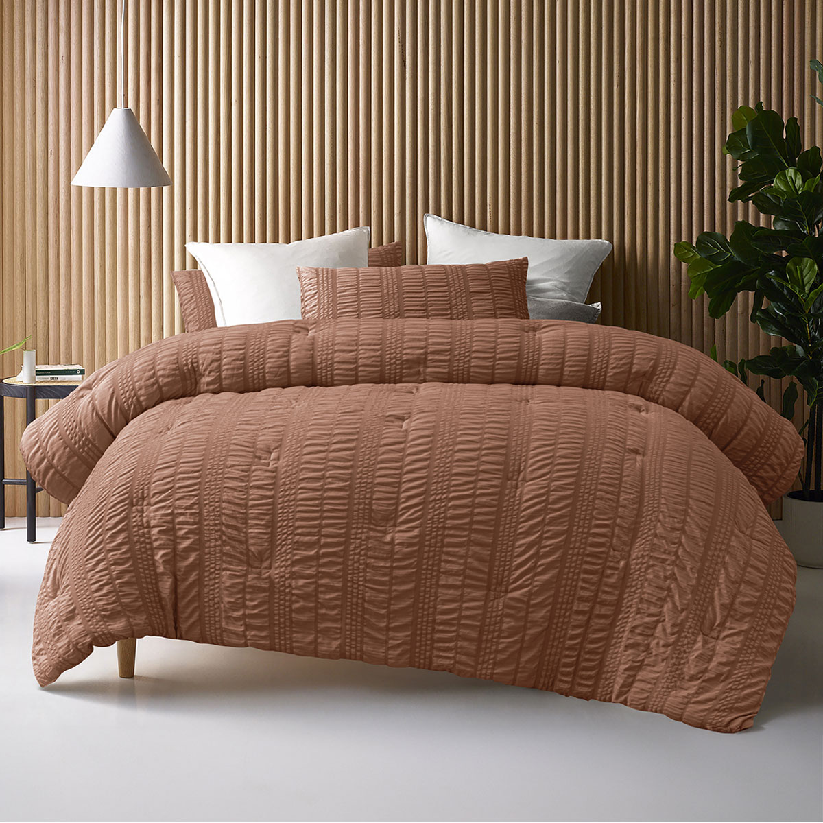 V442-HIN-COMFORTER-SEERSUCKER-TABACCO-KI-202502280852-00 Accessorize Seersucker Tobacco 3 Piece Comforter Set King - Image 1
