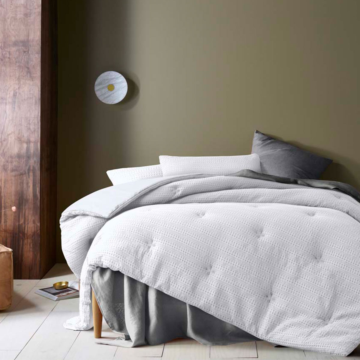 V442-HIN-COMFORTER-SOHOWAFFLE-WHITE-KI-158461-00 Accessorize Soho Waffle White 3 Piece Comforter Set King - Image 1