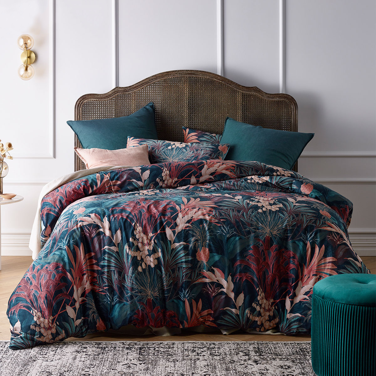 V442-HIN-QUILTCS-ETHERIDGE-MULTI-QS-83334-00 Vintage Design Homewares Etheridge Printed Velvet Quilt Cover Set Queen - Image 1