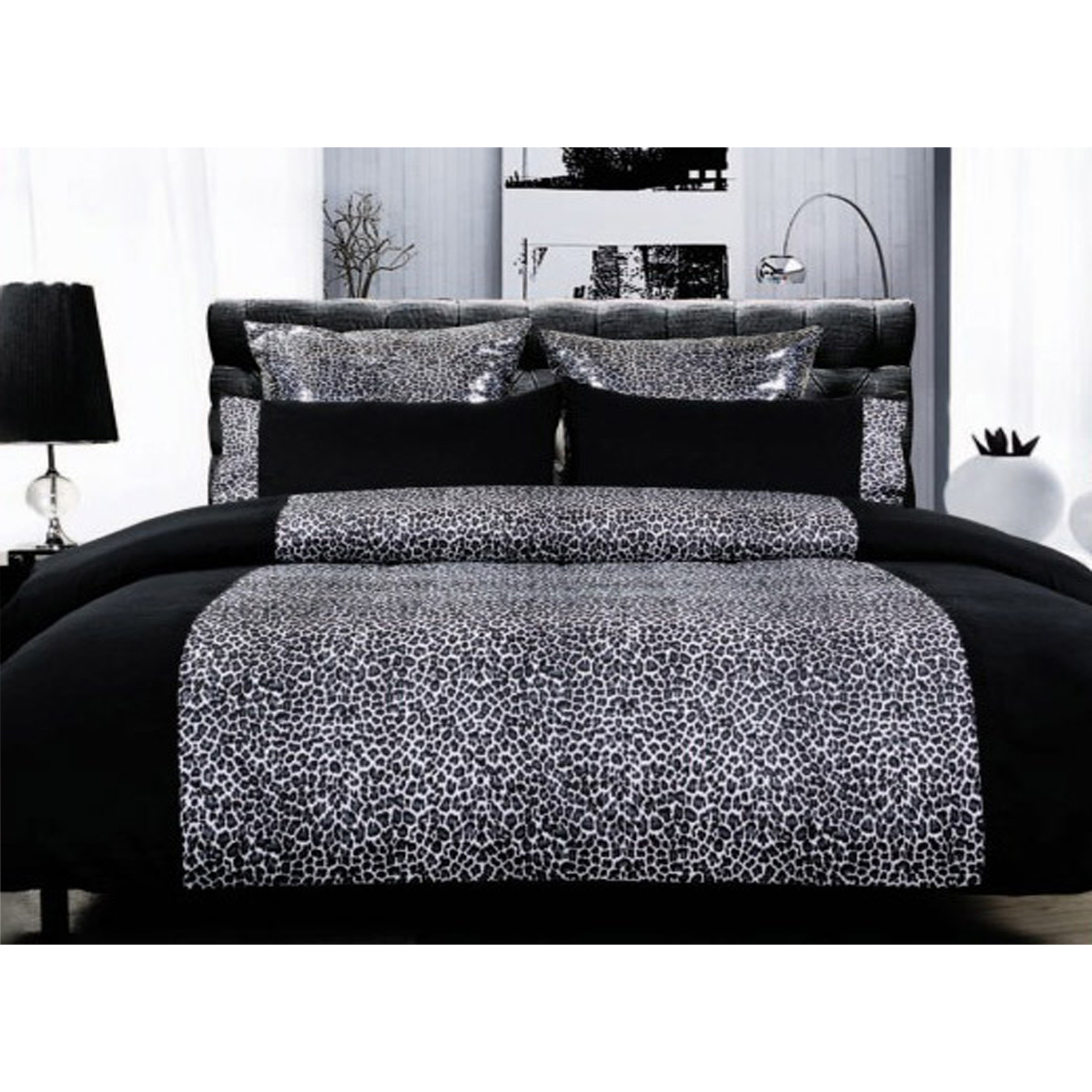 V442-HIN-QUILTCS-LEOPARD-BLACK-SB-83174-00 Big Sleep LEOPARD Quilt Cover Set Black Single - Image 1
