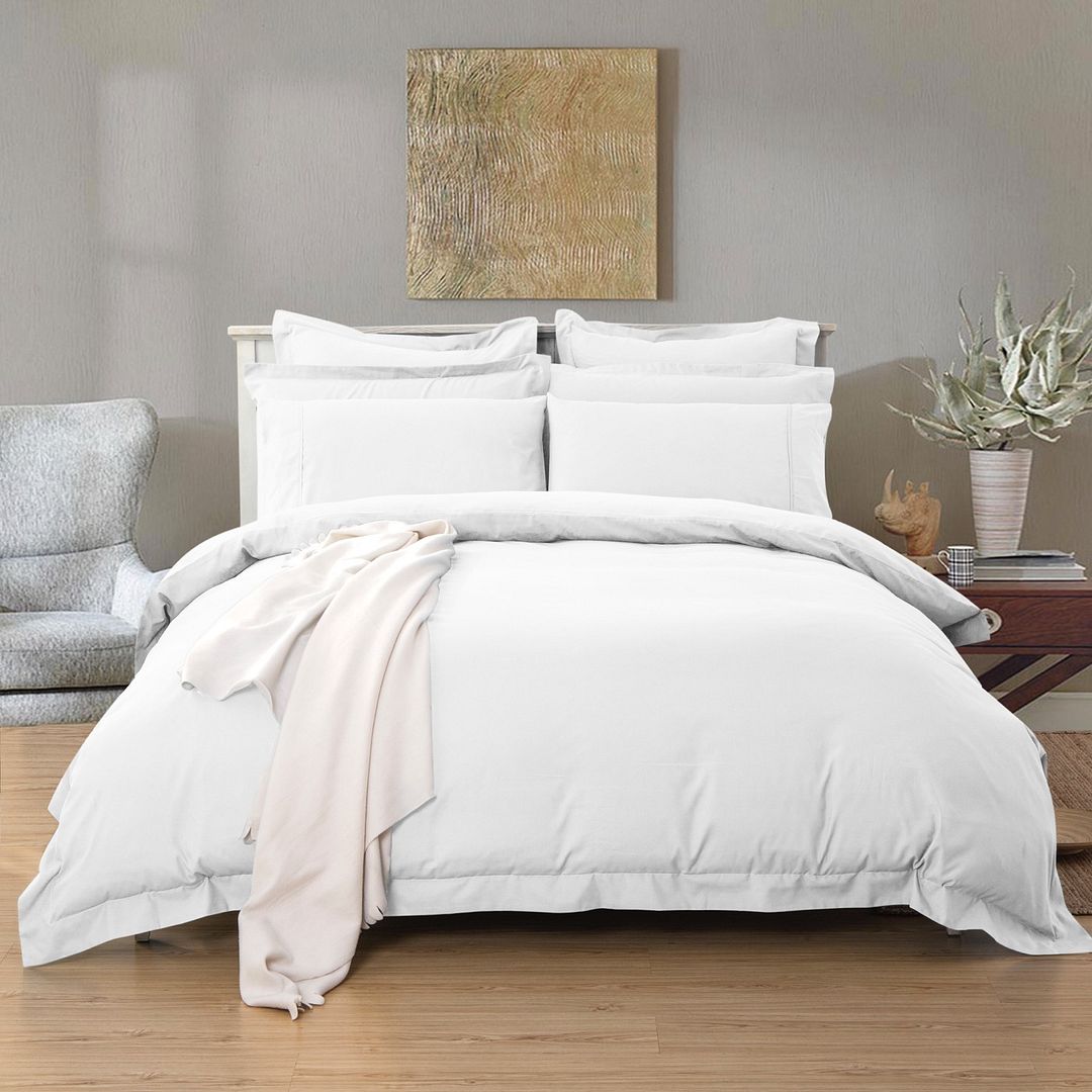 V493-Q-1-88130-00 1000TC Tailored Queen Size White Duvet Quilt Cover Set - Image 1