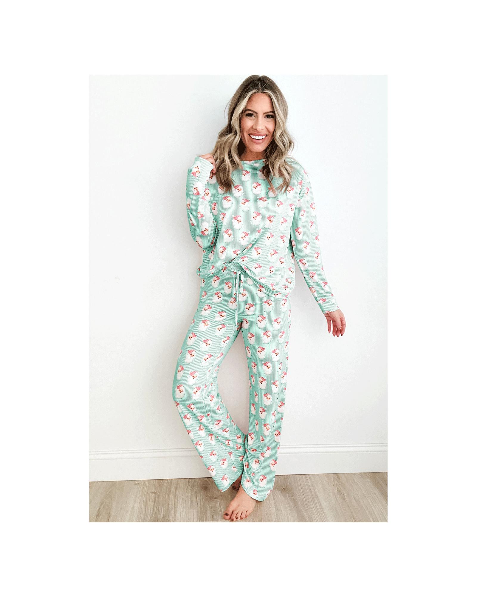 V539-AZEXDC151151-P920-2XL-202508270315-00 Green Santa Claus Striped Print Loose Fit Two Piece Lounge Set - 2XL - Image 1