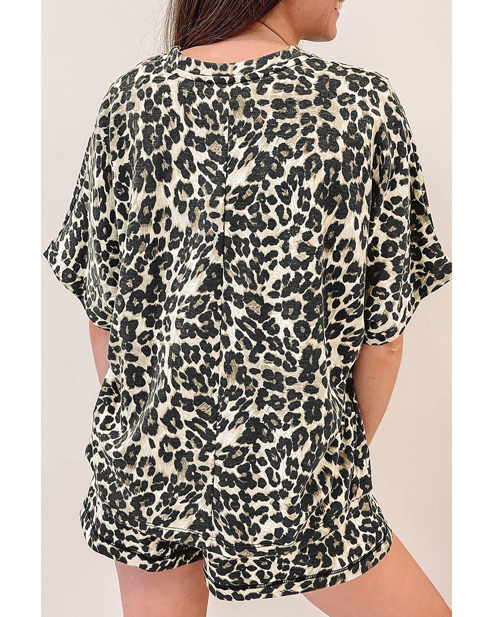 V539-AZEXDC151434-P220-S-202506112240-00 Black Cheetah Printed Casual Tee and Shorts Lounge Set - S - Image 1