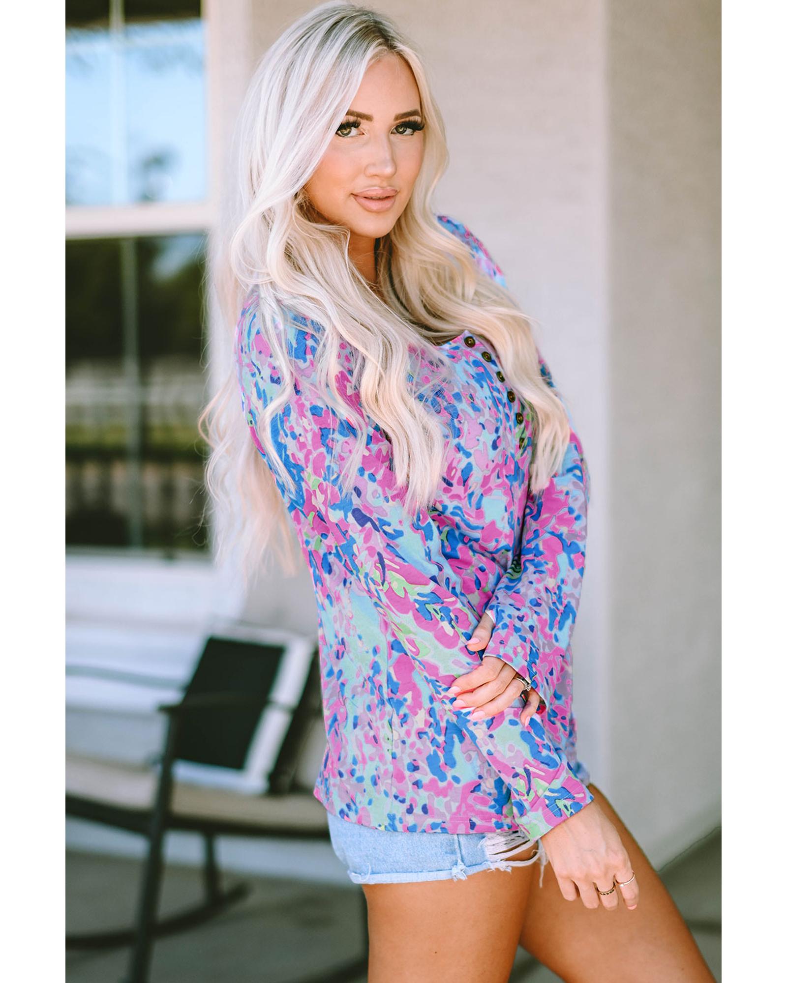 V539-AZEXDC25122336-22-L-202508261920-00 Azura Exchange Printed Wide Neck Thumbhole Sleeve Henley Top - L - Image 1