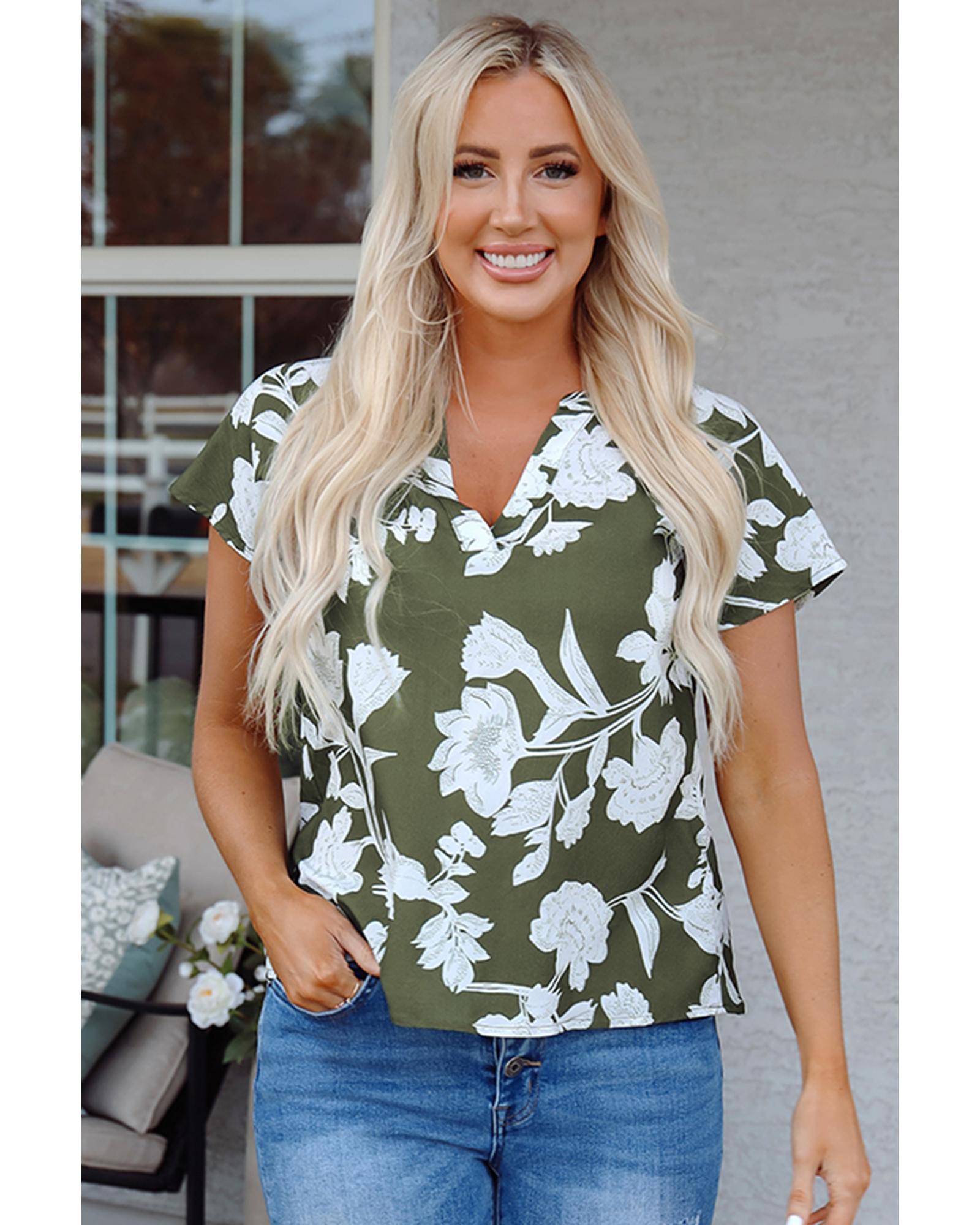 V539-AZEXDC25126013-P922-M-202508270135-00 Green Floral Print Split Neck Short Sleeve Blouse - M - Image 1