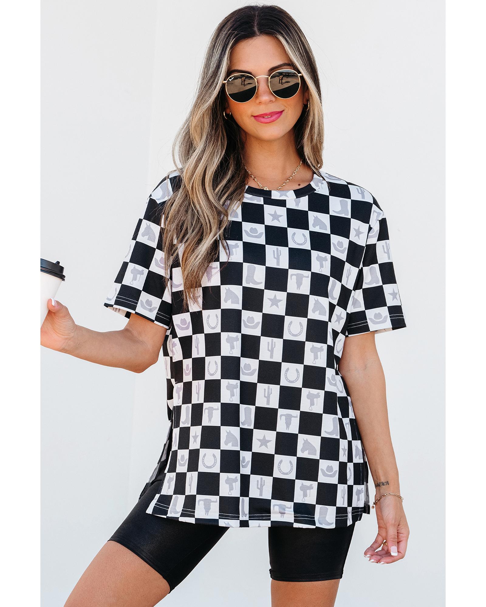 V539-AZEXDC25227499-P220-L-202508280955-00 Black Western Fashion Checkerboard Print Side Split T Shirt - L - Image 1