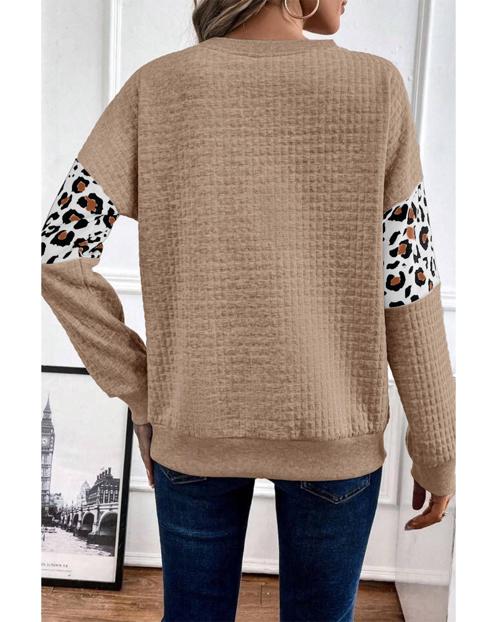 V539-AZEXDC25317606-P6016-L-202508282055-00 Parchment Leopard Quilted Patchwork Crew Neck Sweatshirt - L - Image 1