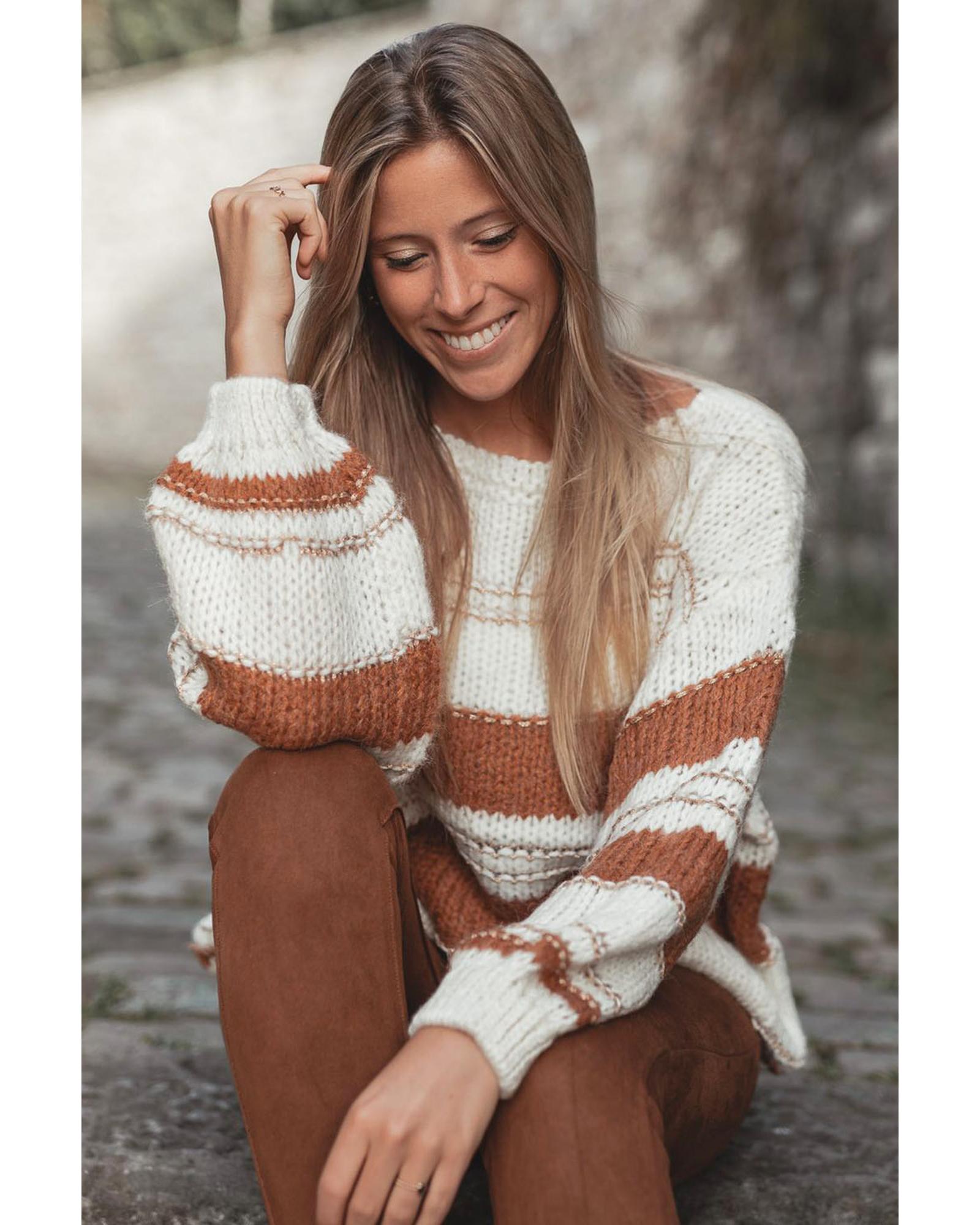 V539-AZEXDC2723271-1-XL-202508300350-00 White Striped Knit Puff Sleeve Casual Sweater - XL - Image 1