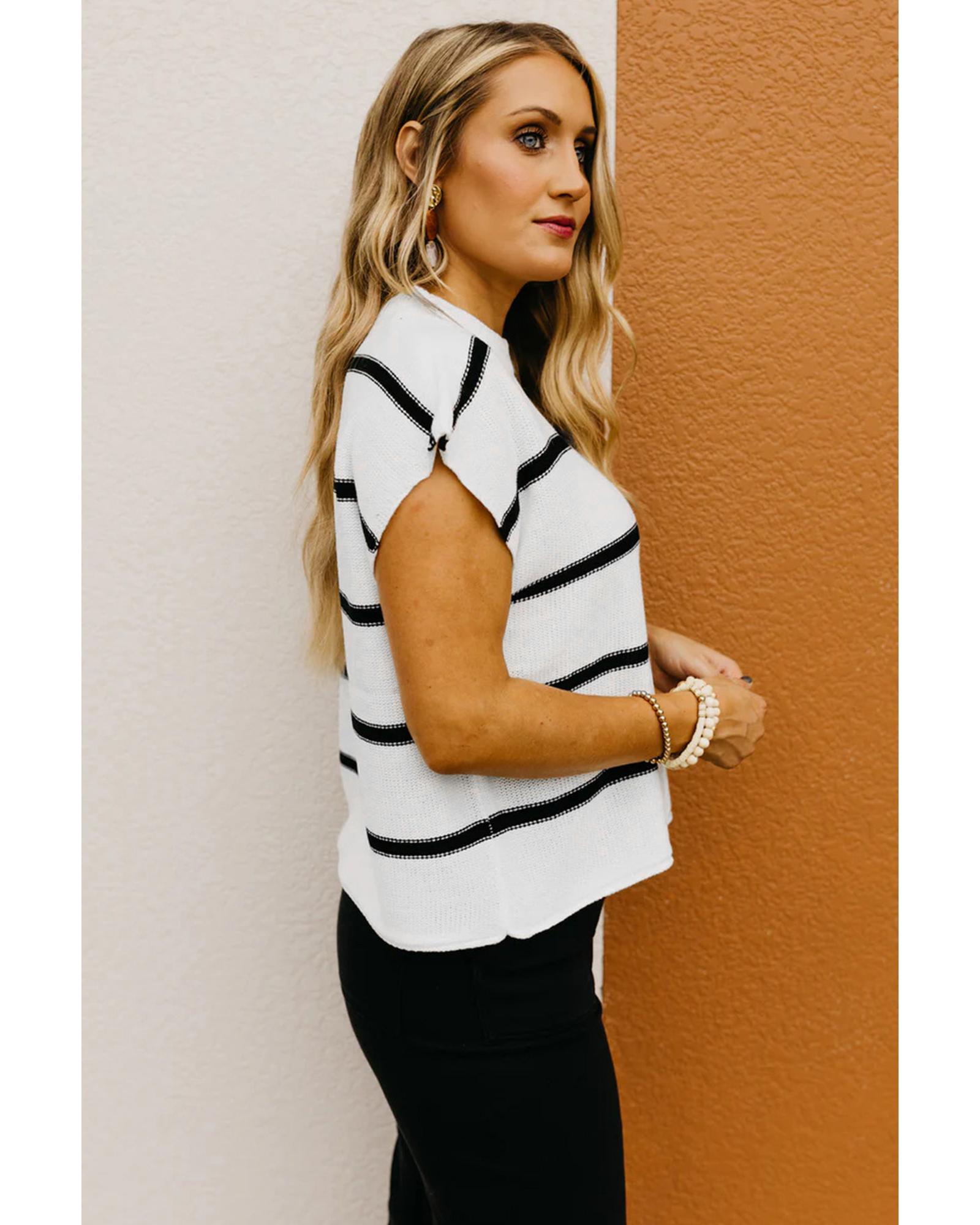 V539-AZEXDC277042-P1-M-202508300510-00 White Striped Batwing Sleeve Sweater Tee - M - Image 1