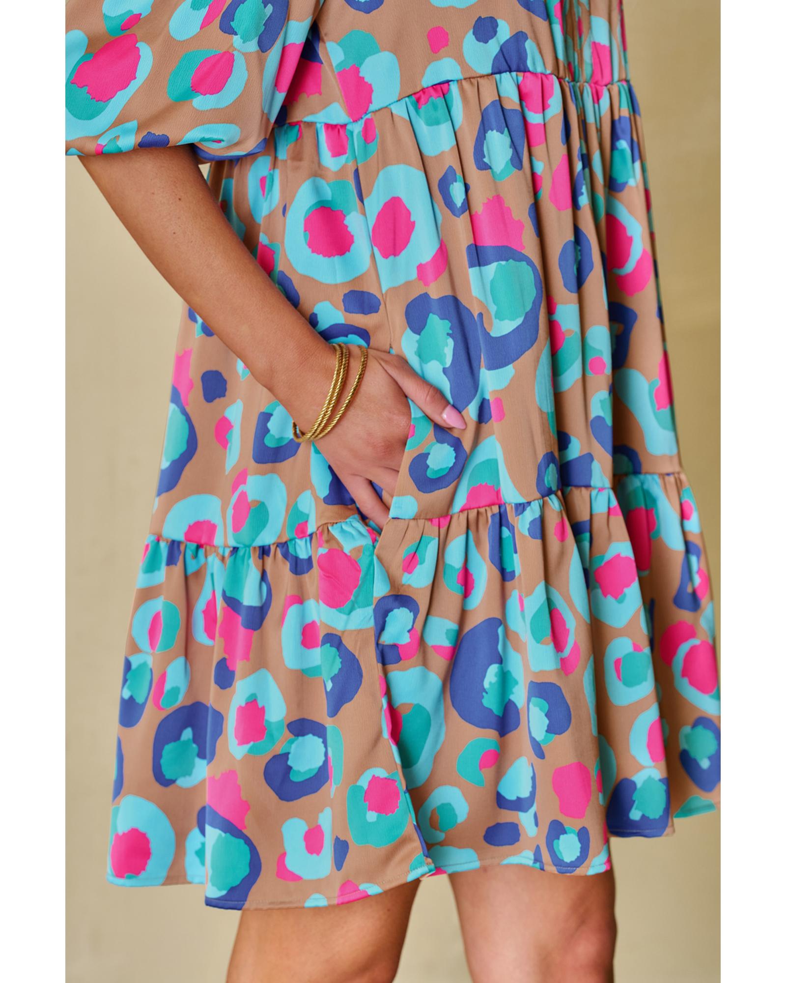 V539-AZEXDC6119216-P920-L-202508291825-00 Green Leopard Print Bubble Sleeve Slit Neck Ruffled Dress - L - Image 1