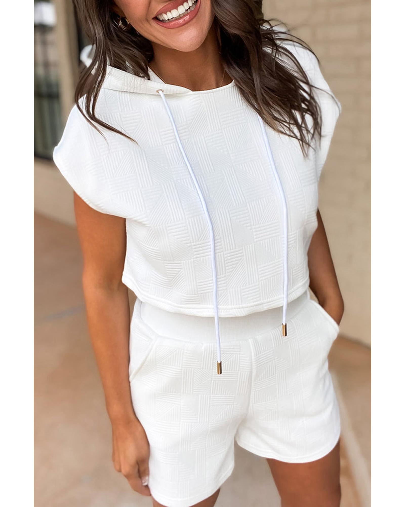 V539-AZEXDC625911-P1-L-202508300010-00 White Textured Cropped Hoodie and Shorts Set - L - Image 1