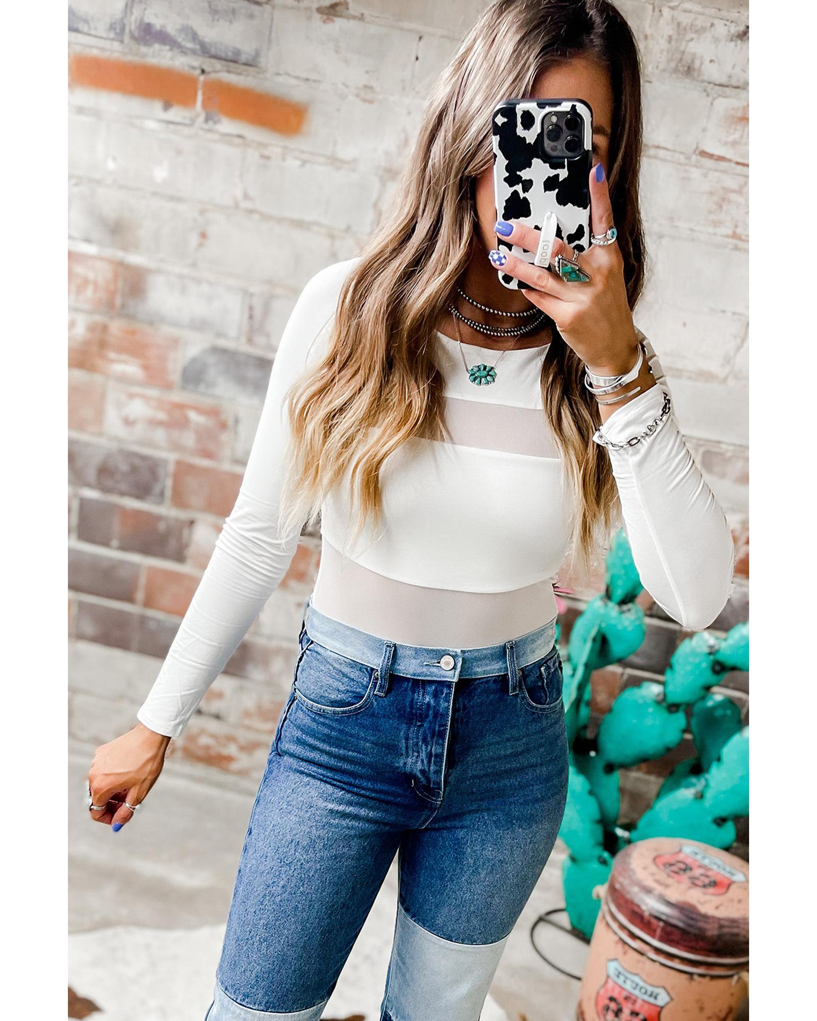 V539-AZEXDC6421540-1-L-202508282100-00 Azura Exchange White Mesh Patchwork Long Sleeve Bodysuit - L - Image 1