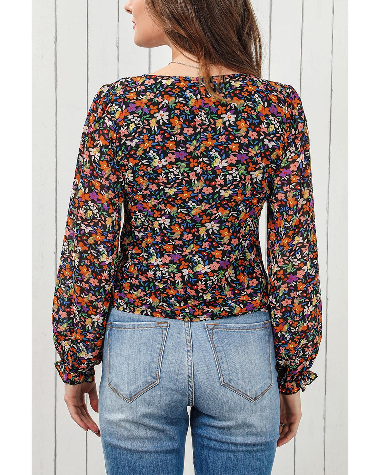 V539-AZEXPL2511265-2-2X-202508310520-00 Black Plus Size V Neck Bubble Sleeve Floral Blouse - 2X - Image 1