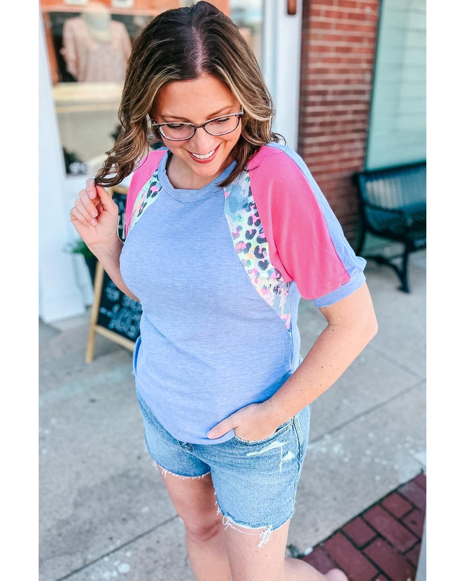 V539-AZEXPL2521414-P420-1X-202506182242-00 Sky Blue Leopard Print Patch Colorblock Plus Size T Shirt - 1X - Image 1