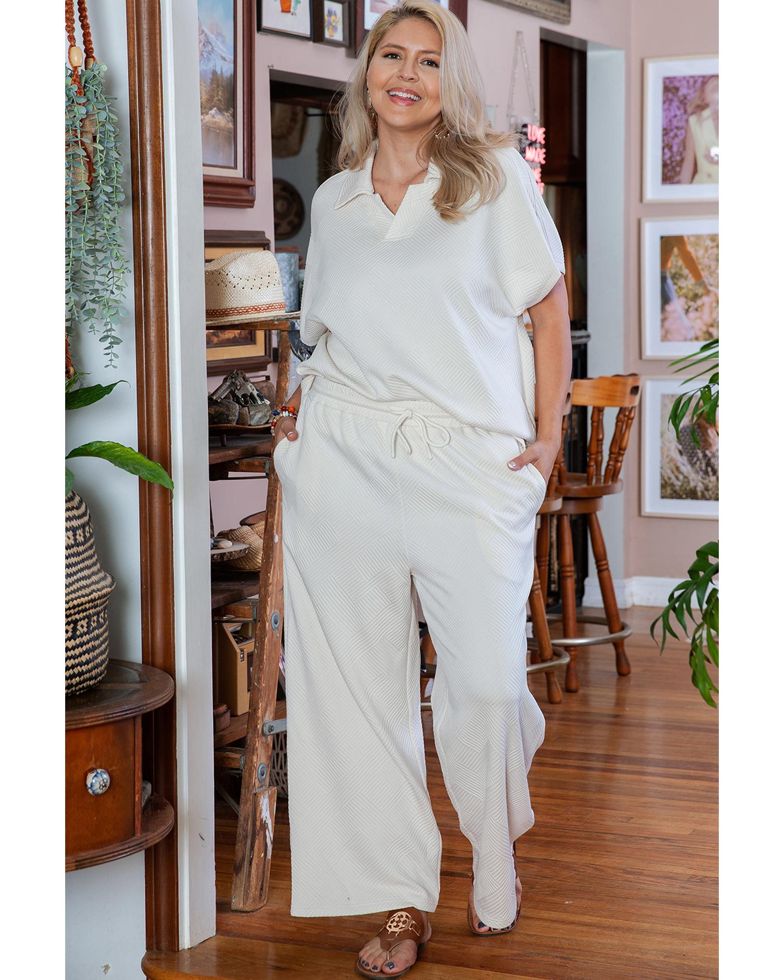 V539-AZEXPL62034-P15-1X-202506152207-00 Beige Plus Size Textured Collared Top and Pants Set - 1X - Image 1