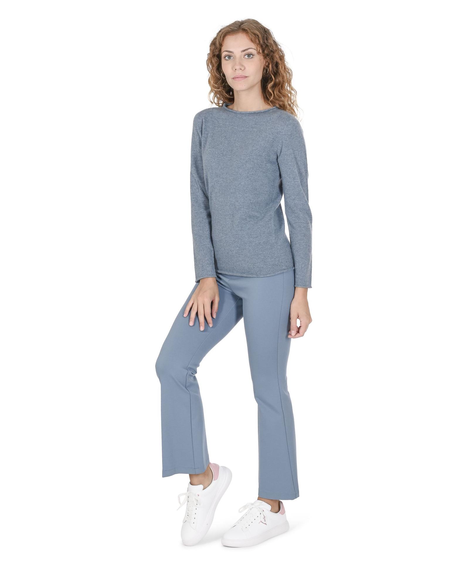 V539-BTB107697-168978-00 Crown of Edinburgh Cashmere Women's Cashmere Boatneck Sweater - Italian Crafted in Sky blue - S - Image 1