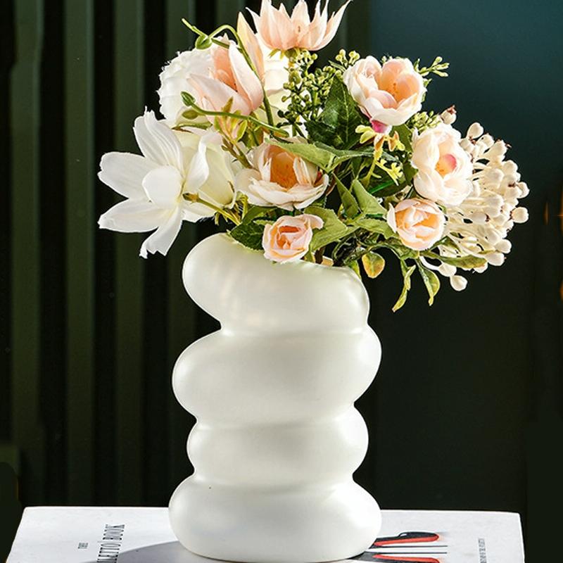 V562-A1019493060DBT-202503041641-00 Imitation Glaze Porcelain Spiral Vase for Wet & Dry Flower Arrangements - White - Image 1