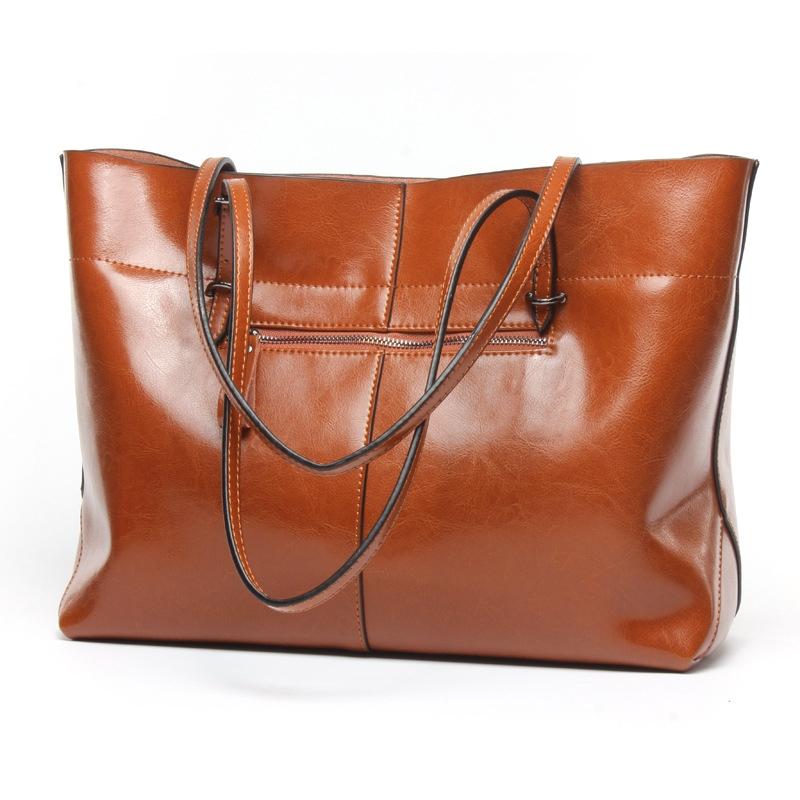 V562-A1035826650DBT-202505191705-00 Stylish Shoulder Tote For Women - Retro Brown Horizontal Version - Image 1