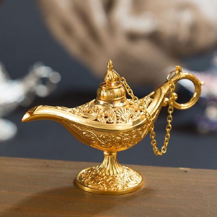 V562-A1047980910DBT-202503041645-00 Metal Aladdin Magic Lamp Aromatherapy Home Decor Gift - Gold - Image 1
