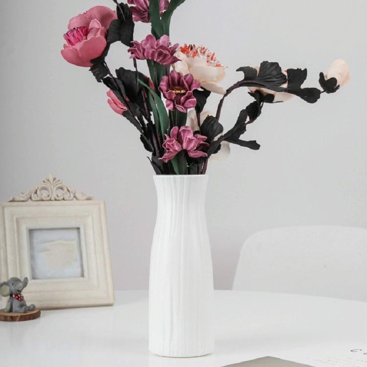 V562-A107554940DBT-202503041620-00 Versatile Plastic Vase for Home Decor and Flower Arrangements - Milk White - Image 1