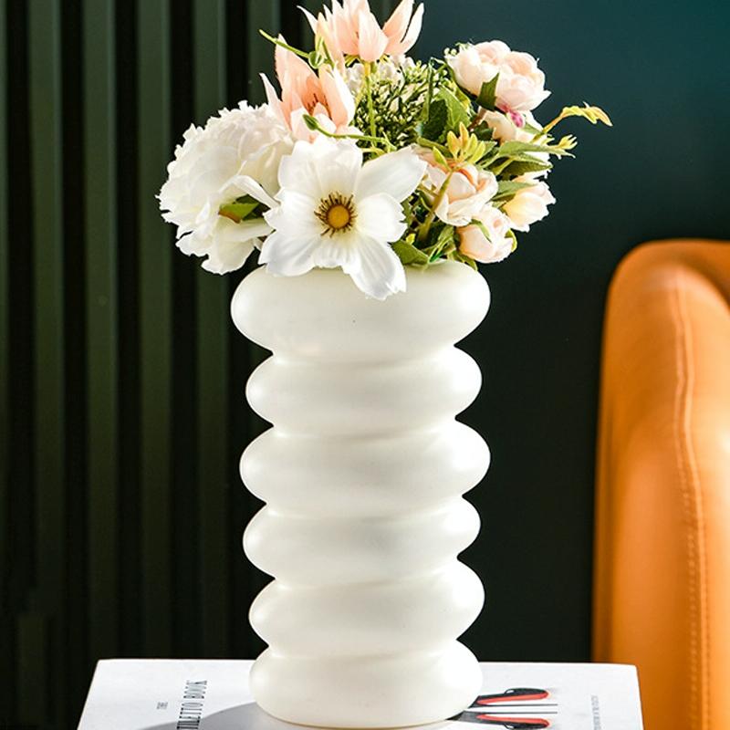 V562-B1037593060DBT-202503041635-00 Imitation Glaze Porcelain Spiral Vase for Wet & Dry Flower Arrangements - White - Image 1