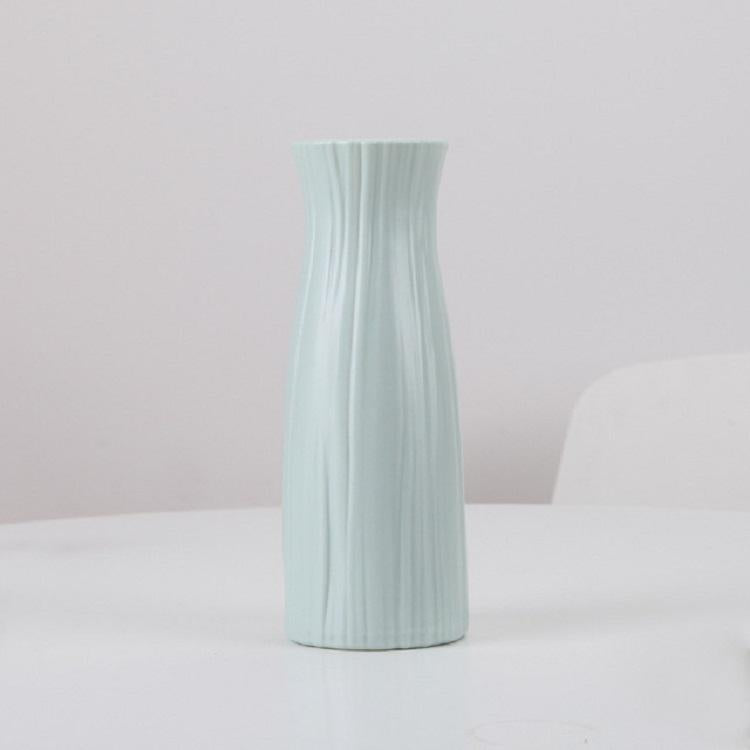 V562-C107554940DBT-202503041620-00 Versatile Plastic Vase for Home Decor and Flower Arrangements - Blue - Image 1
