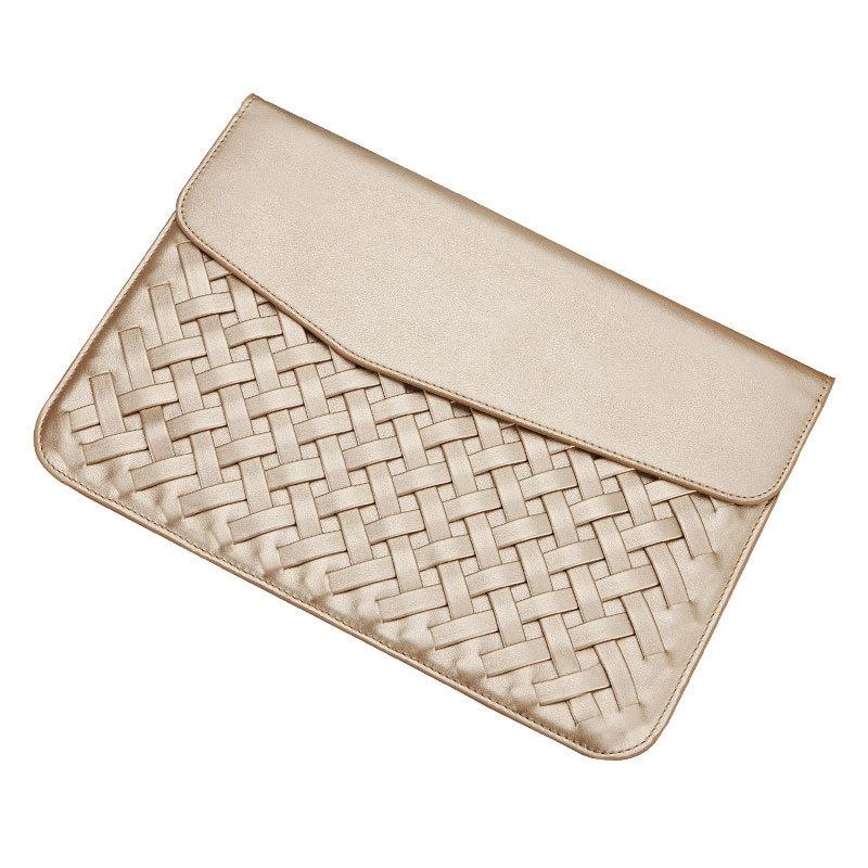 V562-C2098455750DBT-202504021941-00 12 Inch Hand-Woven Notebook Liner Bag For Computers - Golden - Image 1