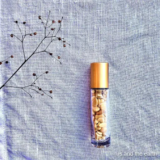 V573-ROLYEJ-140198-00 Essential Oil Crystal Gemstone Roller Bottle - Image 1