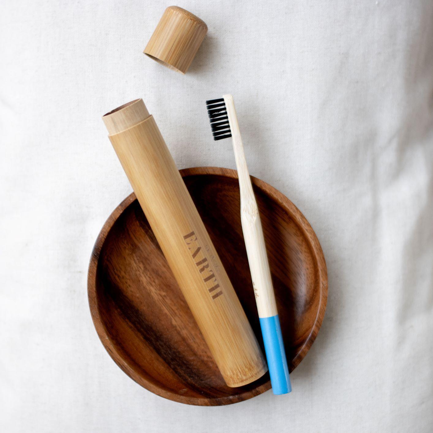 V573-TVLCSE-130487-00 Eco-friendly Bamboo Toothbrush Travel Case (Test) - Image 1