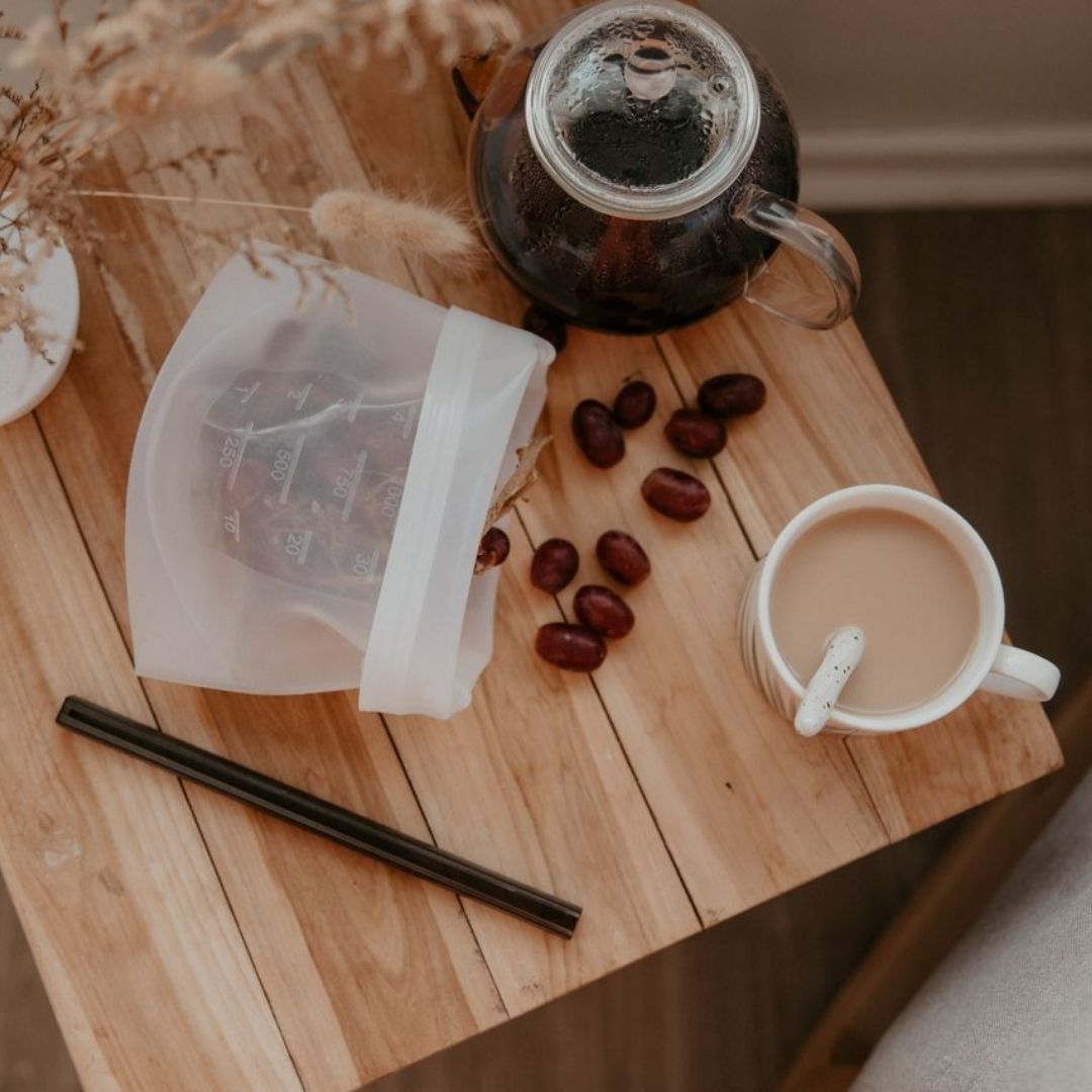 V573-ZIPSM-1-140229-00 500mL - Reusable Food Grade Silicone Zip Lock Food Pouch - Image 1