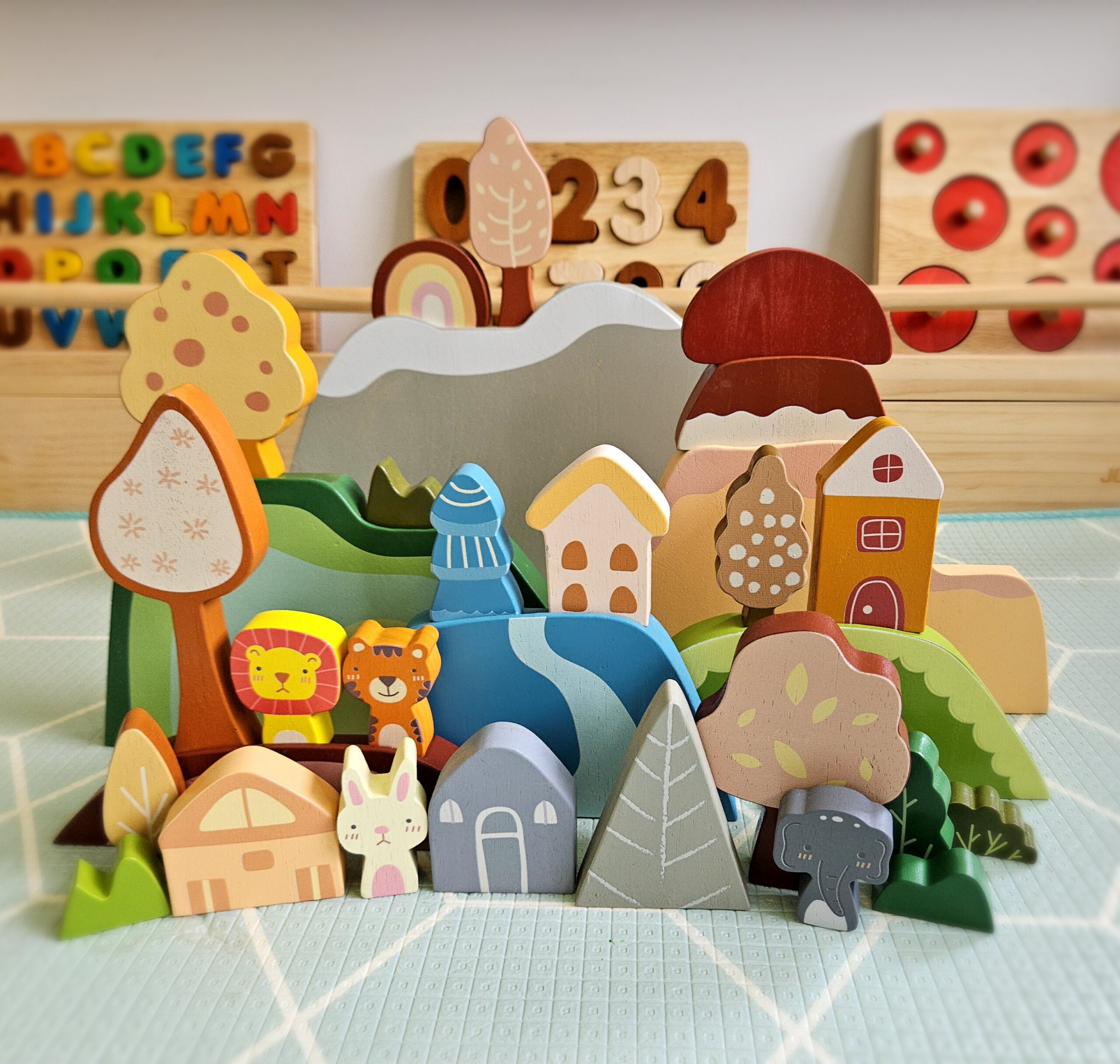 V59-547-202503201036-00 Nature wonder play set - Image 1