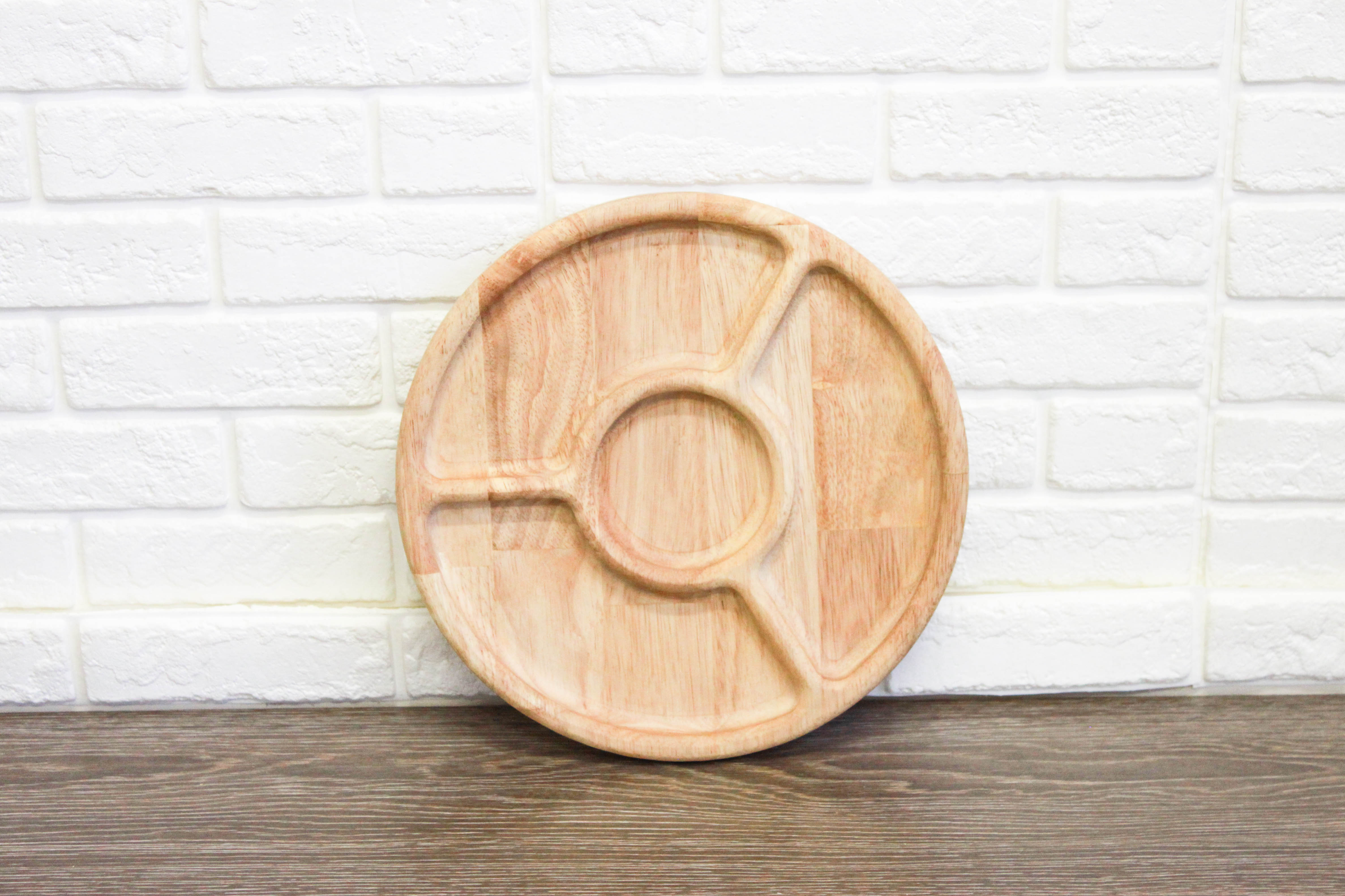 V59-818-01_1 Round Dividing Feeding Tray - Image 1