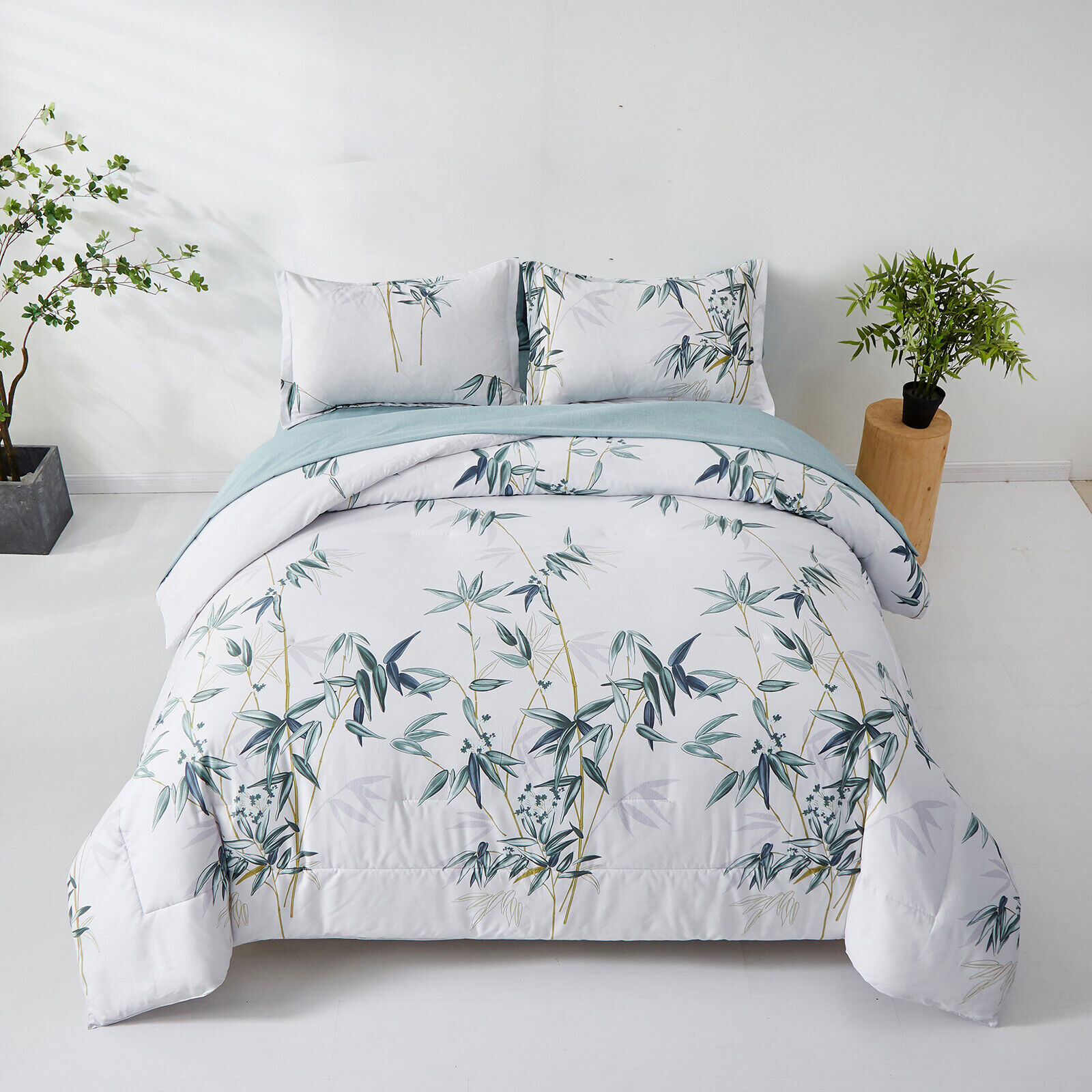 V745-MAB010678AJ3-191323-00 Floral Leaves Comforter Set, King Size, Quilted Bedding with Pillowcases - Image 1