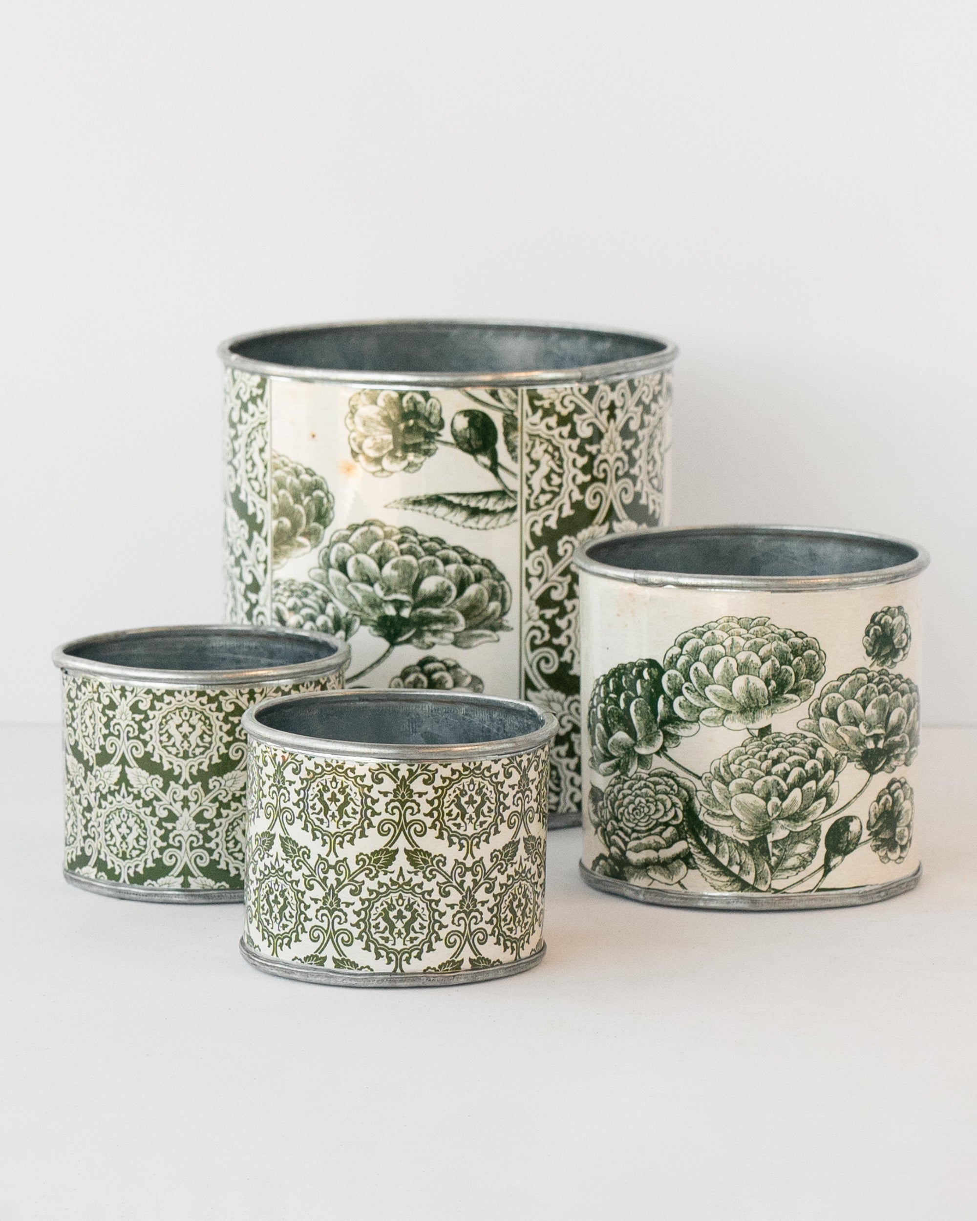 V758-CV20008-202505231054-00 tin-planter-raj-dahlia-set-of-4 - Image 1