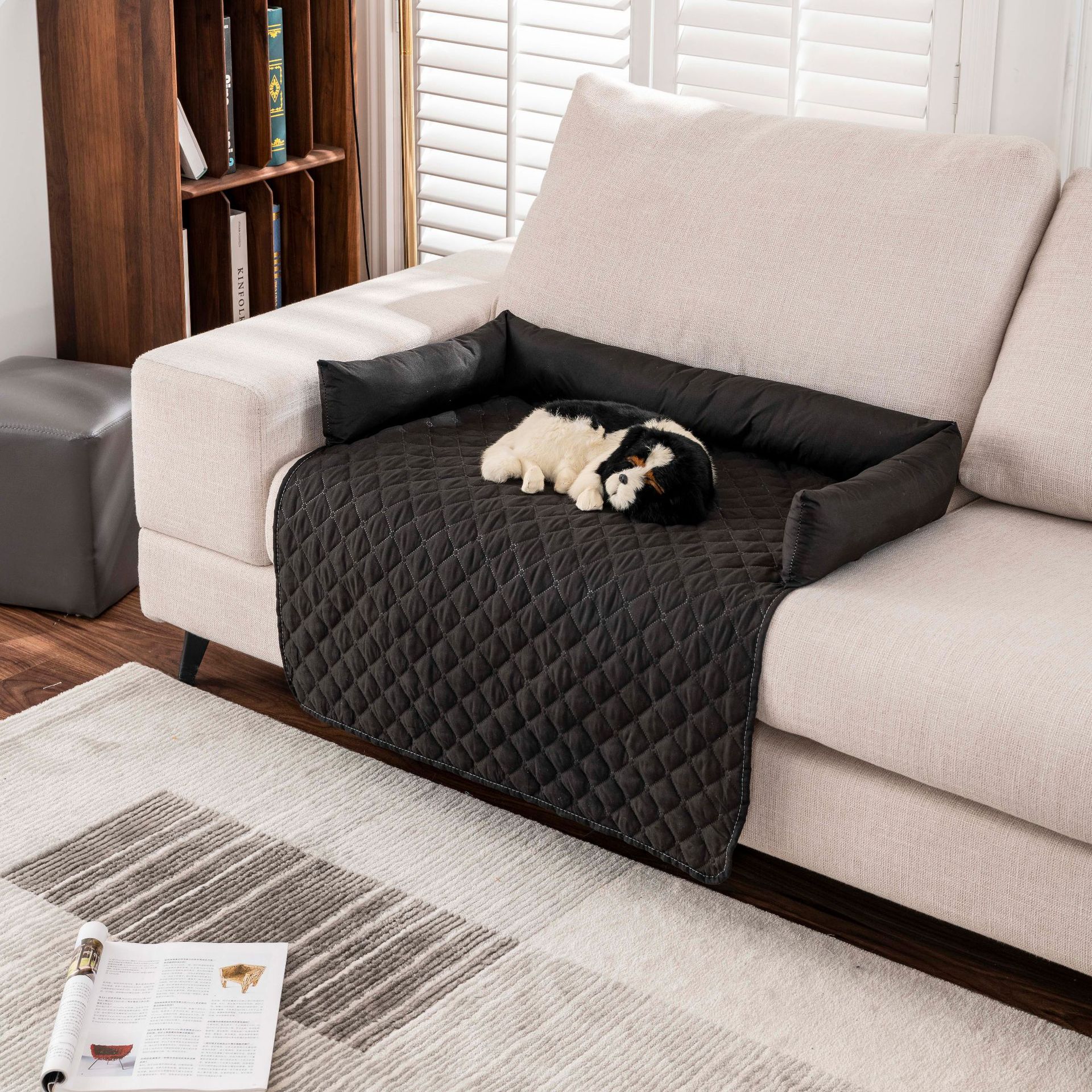 V888-ELOSUNG10061-203172-00 Waterproof Pet Mat for Sofa, Car & Bed 75*120cm - Image 1