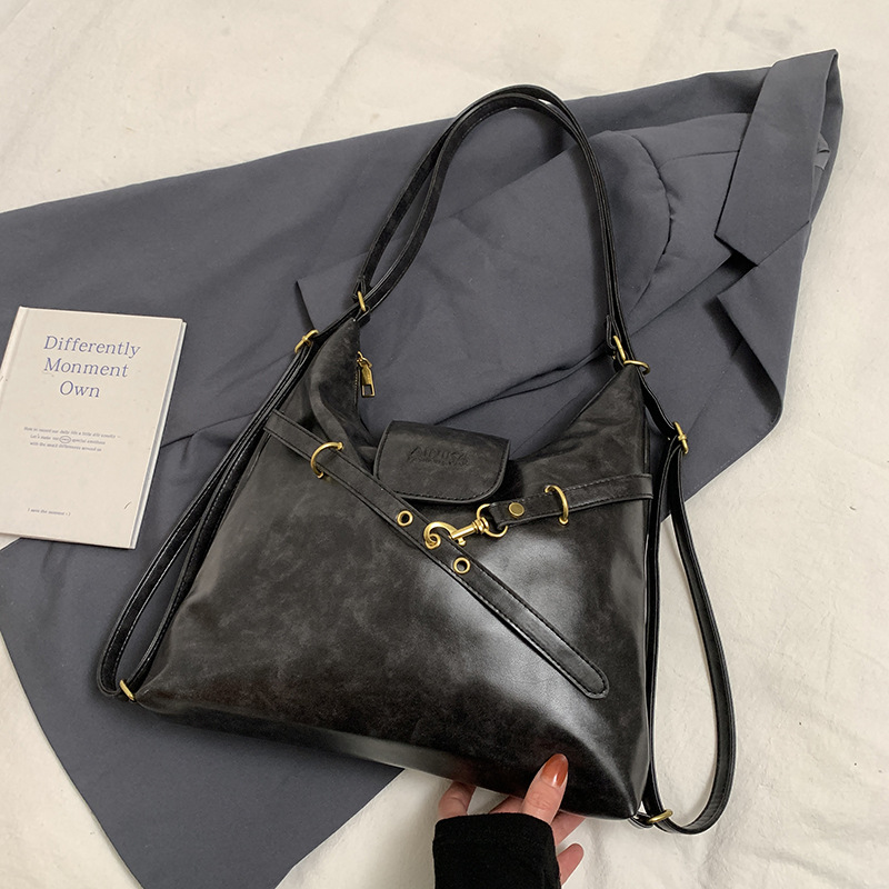 V888-ELOSUNG12841-213537-00 Black Elegant Faux Leather Shoulder Bag with Adjustable Strap - Image 1