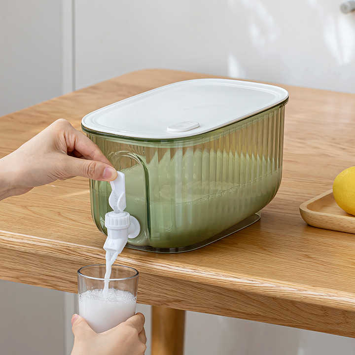 V888-ELOSUNG13405-211518-00 Green 4 Liter Refrigerator Cold Drink Dispenser, Juice & Fruit Infuser Water Pitcher, Spigot Beverage Container - Image 1