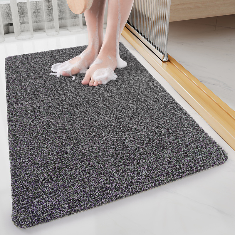 V888-ELOSUNG15212-212497-00 Black Non-Slip Loofah-Style Bathroom Mat - Quick-Dry and Soft 44*75cm - Image 1