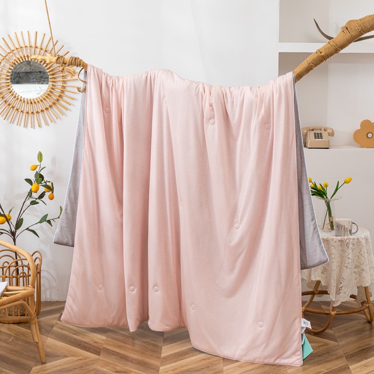 V888-ELOSUNG16817-224351-00 Pink Breathable Cotton Summer Quilt - Lightweight Cooling Blanket for Air-Conditioned Rooms - Image 1