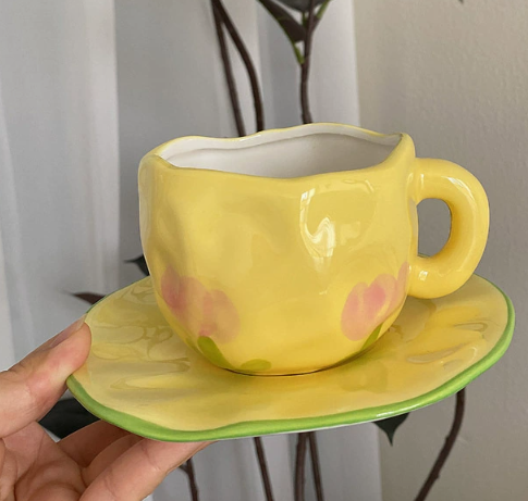 V888-ELOSUNG19226-202502241612-00 Yellow Tulip 300ML Underglaze Hand-Pinched Cup and Saucer Set - Ceramic Coffee Mug Milk Cup Breakfast Set - Image 1